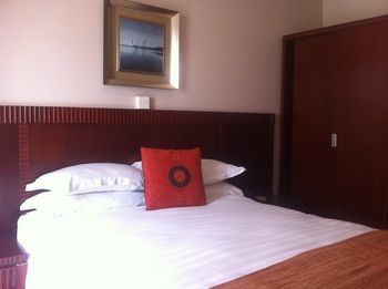 גאבורון Hotel Labama מראה חיצוני תמונה