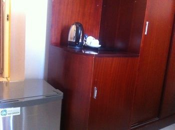 גאבורון Hotel Labama מראה חיצוני תמונה