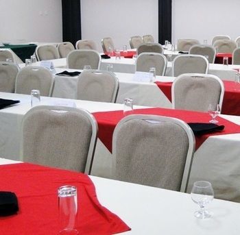 גאבורון Hotel Labama מראה חיצוני תמונה